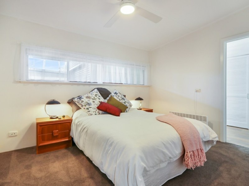 3 Third Parade, Raymond Island VIC 3880