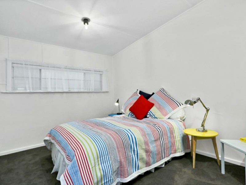 3 Third Parade, Raymond Island VIC 3880