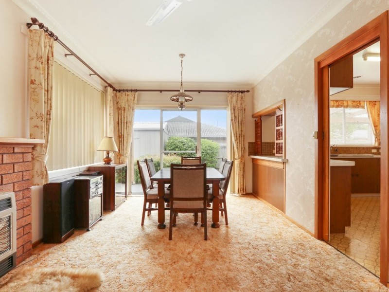 1 Milton Avenue, Paynesville VIC 3880