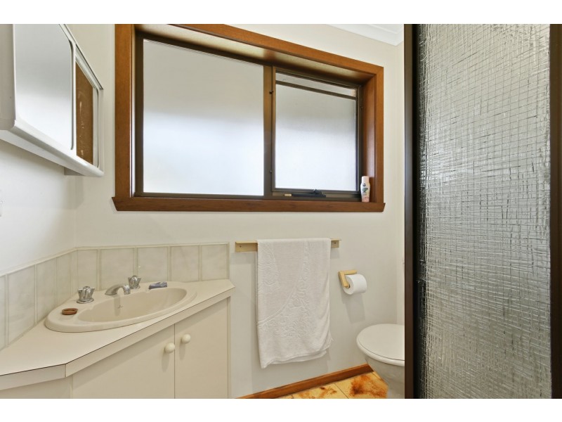 6 Harbour Court, Paynesville VIC 3880