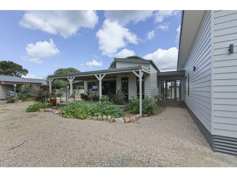 12 Dawsons Cove Drive, Newlands Arm VIC 3875