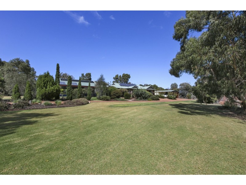 5 Redgum Court, Newlands Arm VIC 3875
