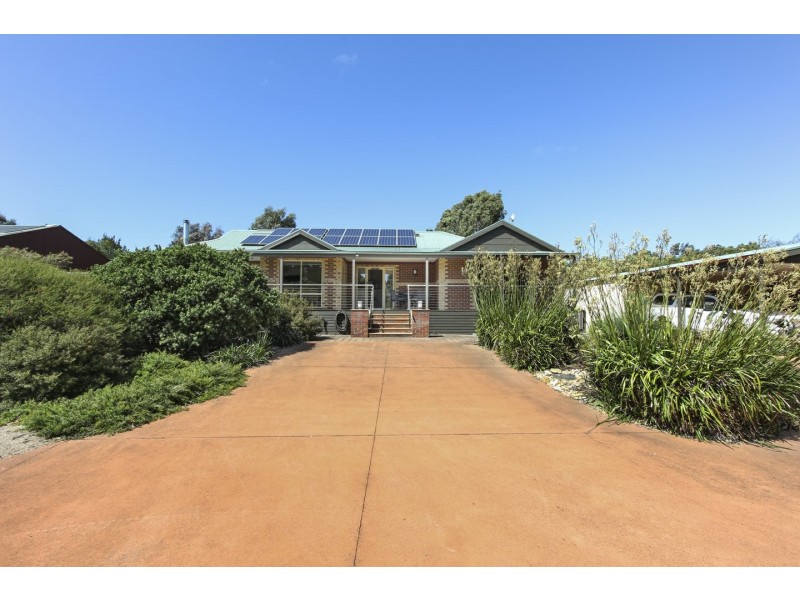 5 Redgum Court, Newlands Arm VIC 3875