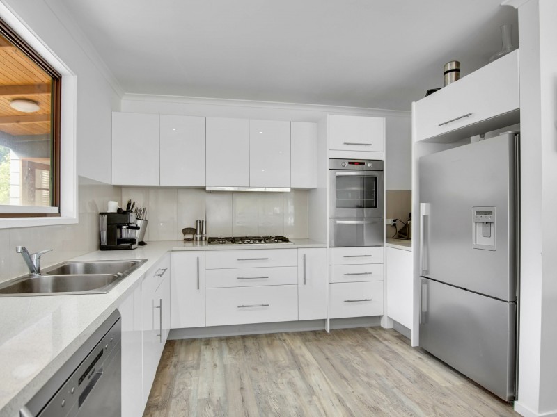 83 Twelfth Avenue, Raymond Island VIC 3880