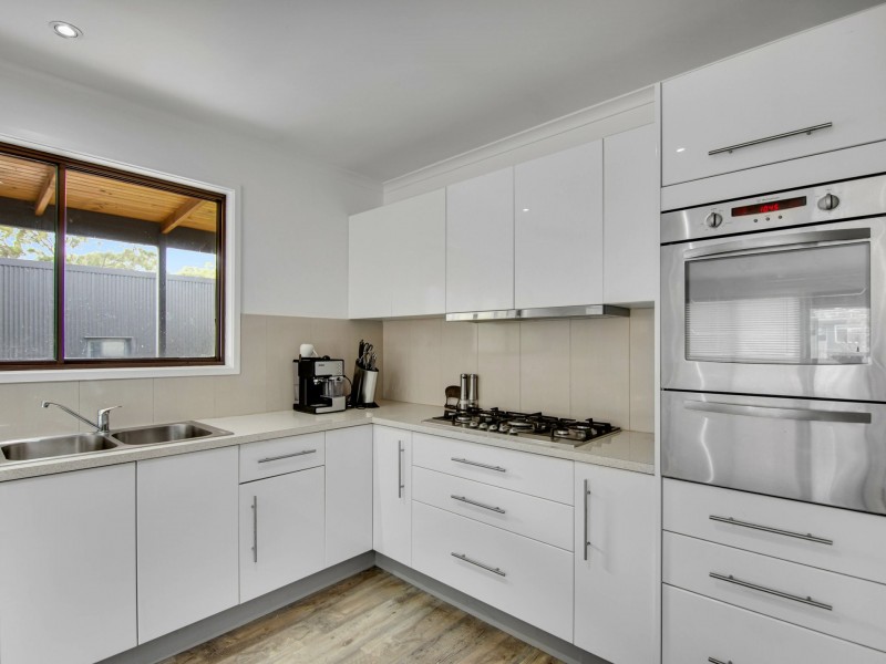 83 Twelfth Avenue, Raymond Island VIC 3880