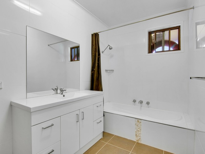 83 Twelfth Avenue, Raymond Island VIC 3880