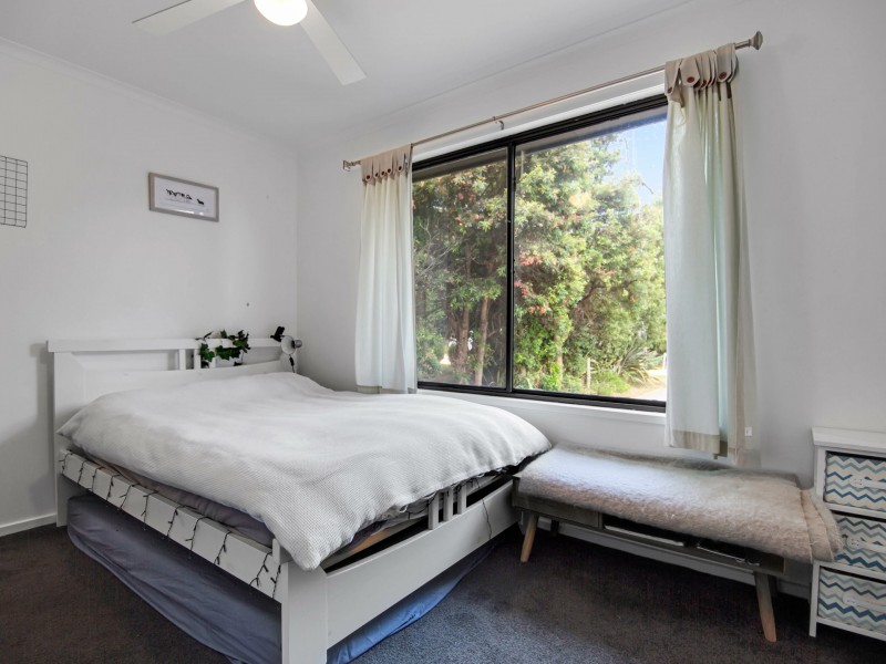 83 Twelfth Avenue, Raymond Island VIC 3880