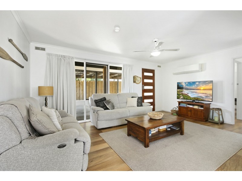 1 Tanjil Avenue, Paynesville VIC 3880