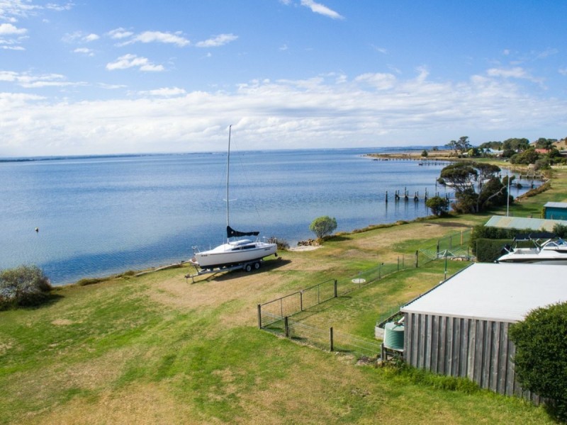 185 Bay Road, Eagle Point VIC 3878