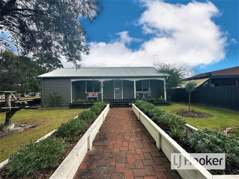 1 Cumming Street, Paynesville VIC 3880
