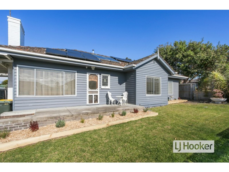 10 Canal Road, Paynesville VIC 3880