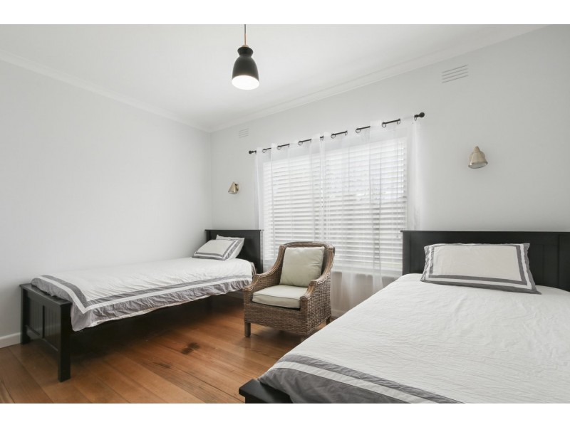 10 Canal Road, Paynesville VIC 3880