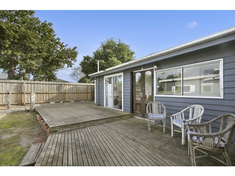 10 Canal Road, Paynesville VIC 3880