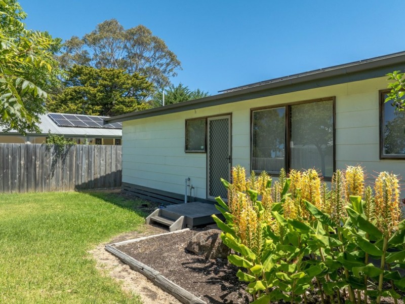 6 Vaughan Street, Paynesville VIC 3880