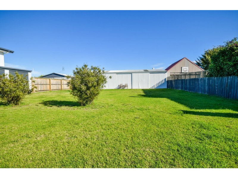 41 Fullarton Drive, Paynesville VIC 3880