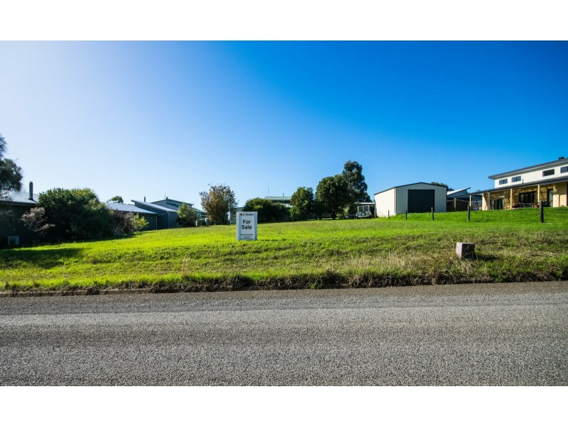 18A & 18B Meridian Way, Newlands Arm VIC 3875
