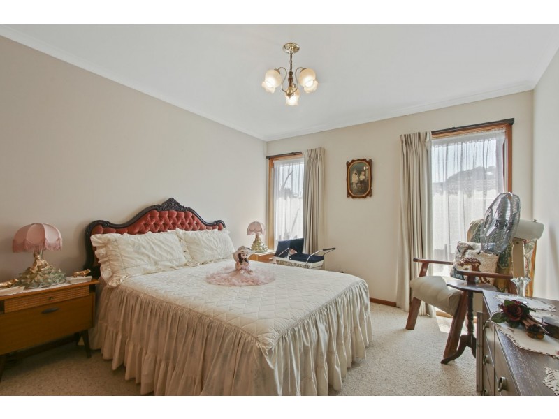 Unit 2/28 Queen Street, Paynesville VIC 3880