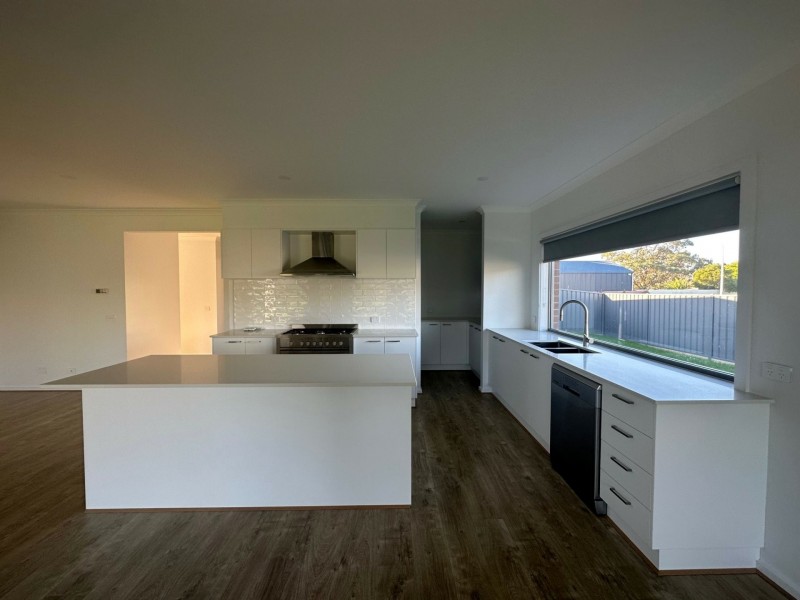 7 Woodman Road, Eagle Point VIC 3878