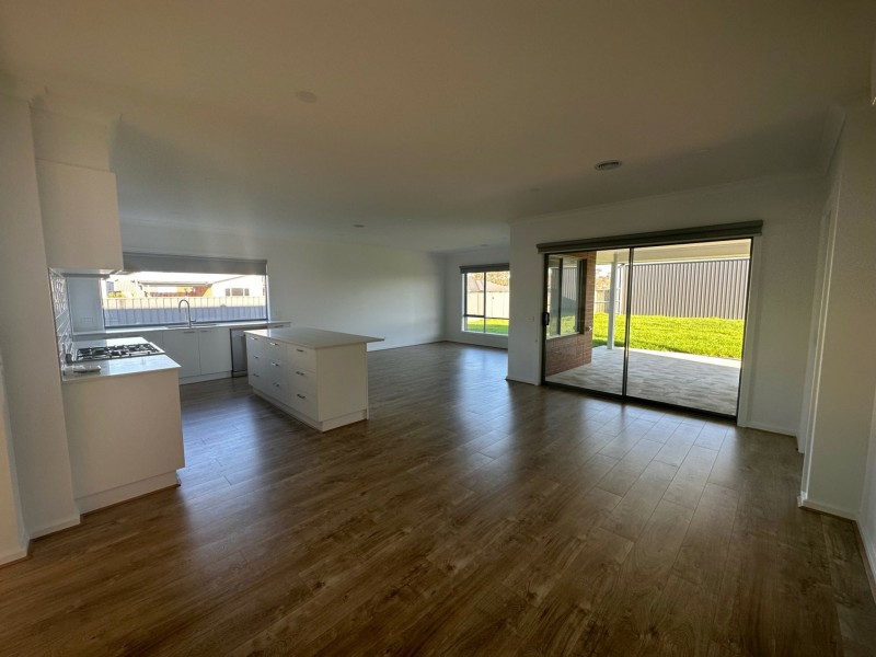 7 Woodman Road, Eagle Point VIC 3878