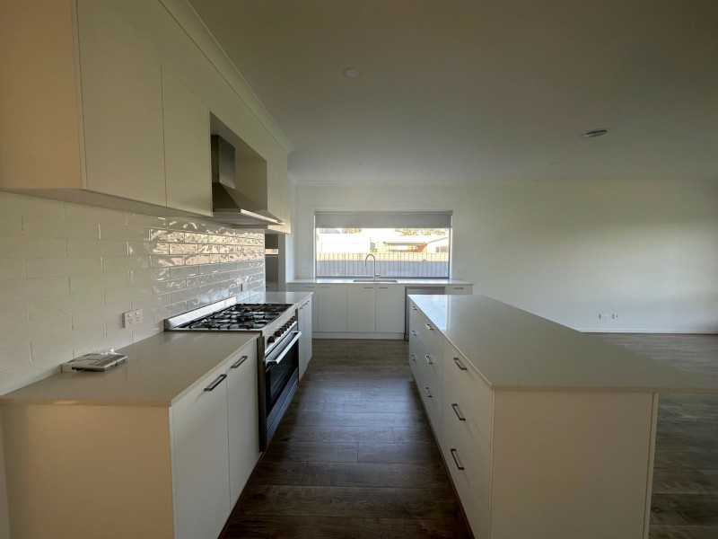 7 Woodman Road, Eagle Point VIC 3878