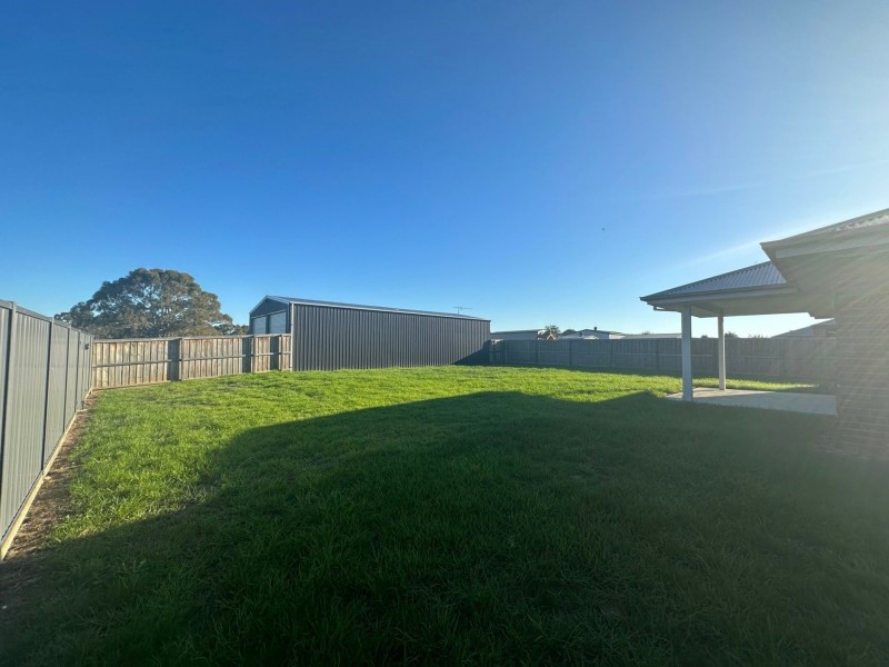 7 Woodman Road, Eagle Point VIC 3878