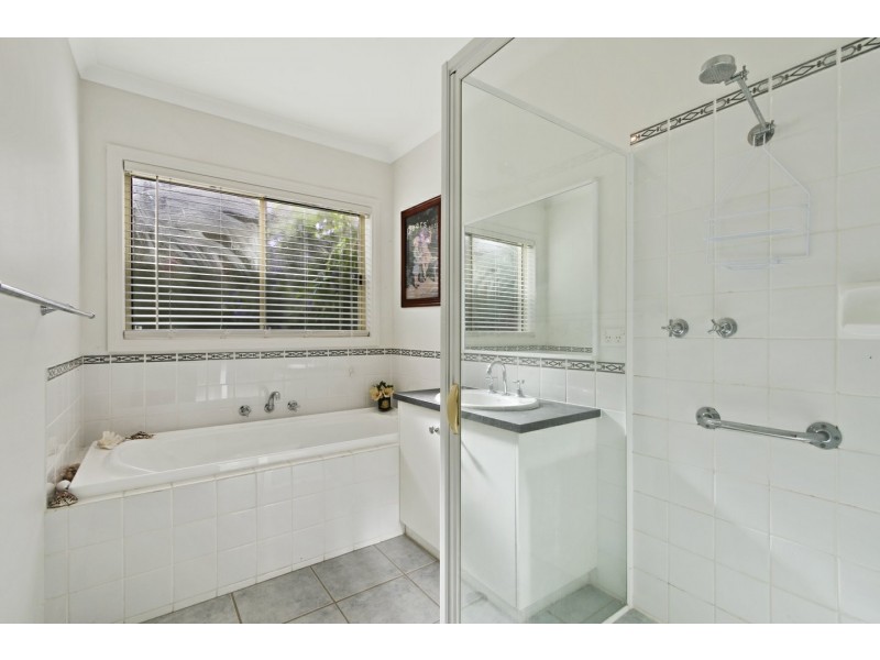 17 Waterloo Court, Paynesville VIC 3880