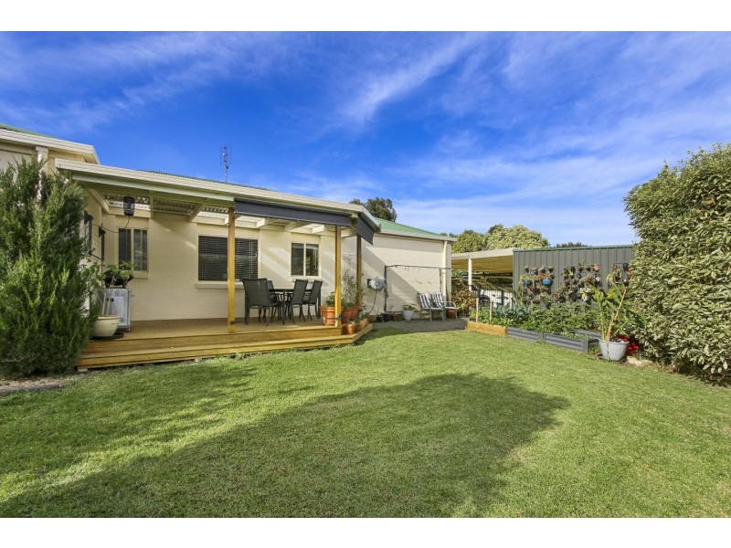 17 Waterloo Court, Paynesville VIC 3880