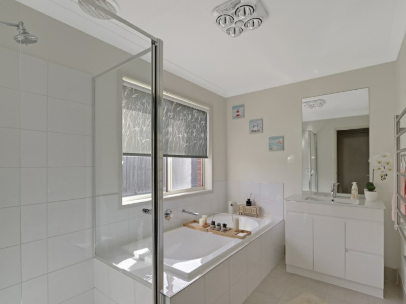 13 Digney Street, Paynesville VIC 3880