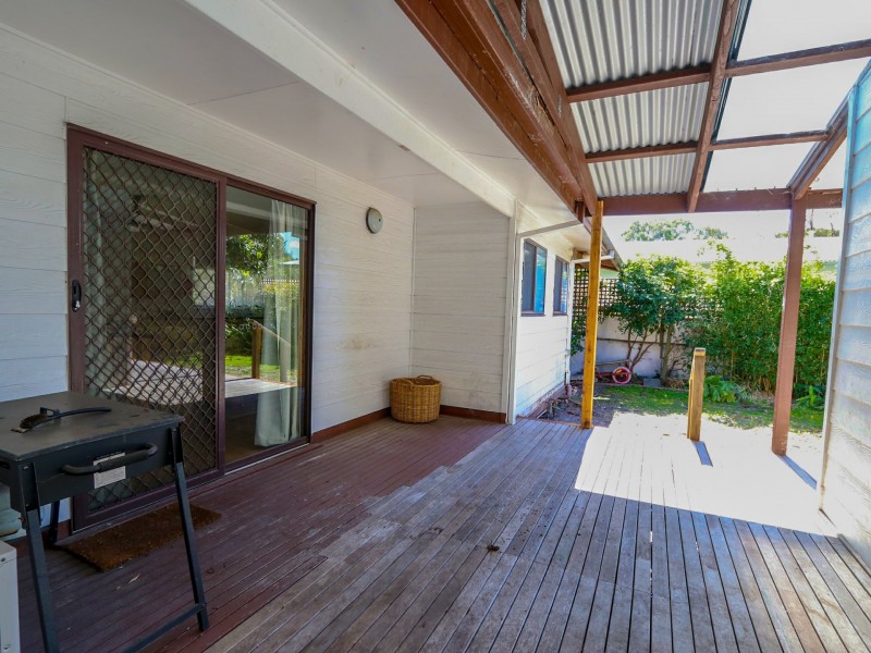 25 Eighth Avenue, Raymond Island VIC 3880