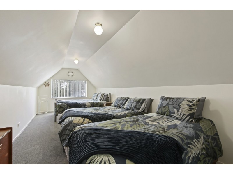 2/32 Aquarius Way, Paynesville VIC 3880