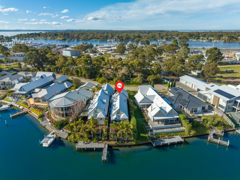 2/32 Aquarius Way, Paynesville VIC 3880