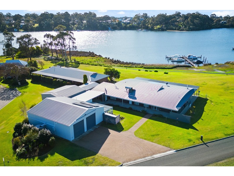 19 Lake Shore Drive, Newlands Arm VIC 3875