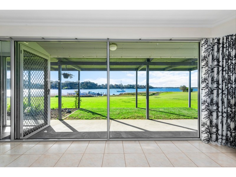 19 Lake Shore Drive, Newlands Arm VIC 3875