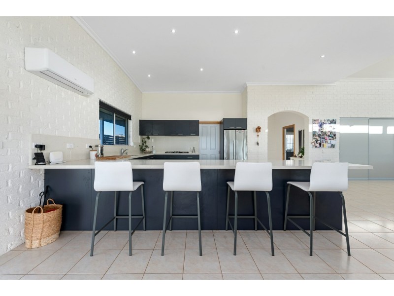 19 Lake Shore Drive, Newlands Arm VIC 3875