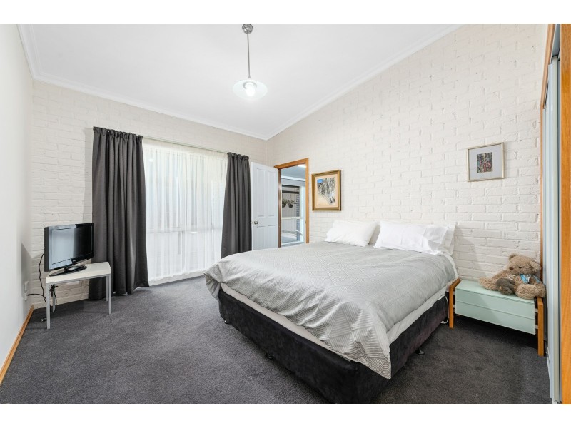 19 Lake Shore Drive, Newlands Arm VIC 3875