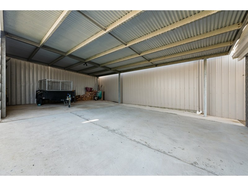 19 Lake Shore Drive, Newlands Arm VIC 3875