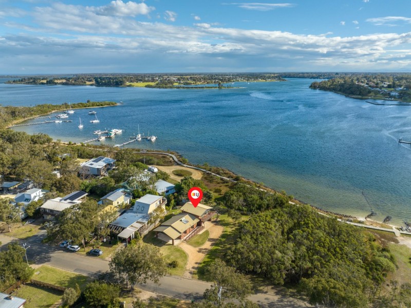 44-46 Fourth Avenue, Raymond Island VIC 3880
