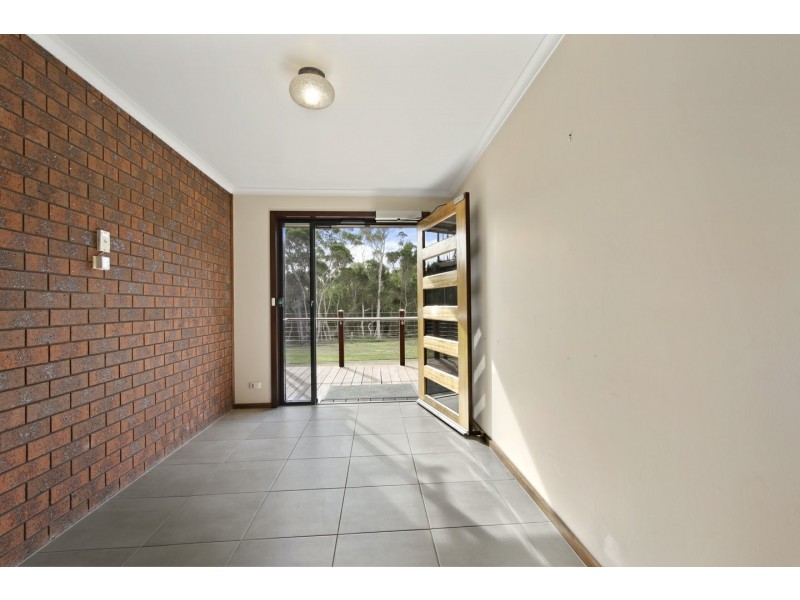 44-46 Fourth Avenue, Raymond Island VIC 3880
