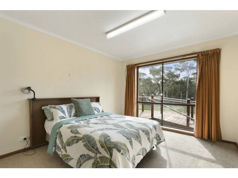 44-46 Fourth Avenue, Raymond Island VIC 3880