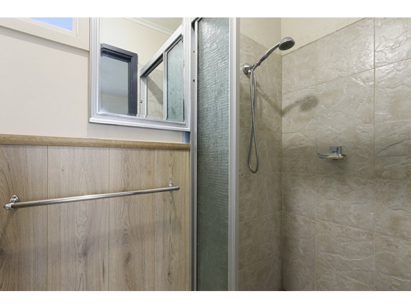 32 Fourth Avenue, Raymond Island VIC 3880