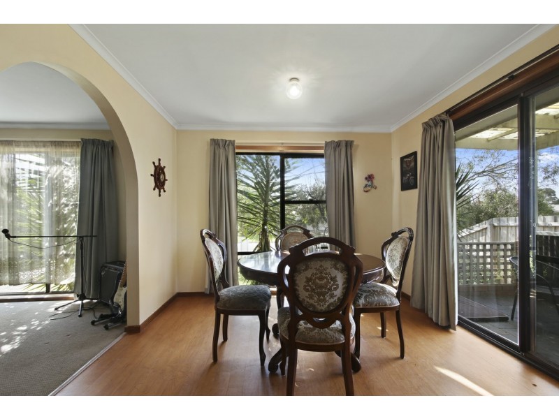 6 Newton Close, Paynesville VIC 3880