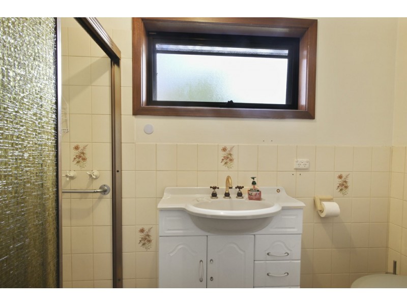 6 Newton Close, Paynesville VIC 3880