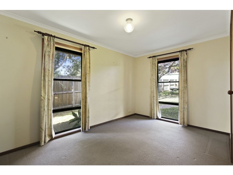 6 Newton Close, Paynesville VIC 3880