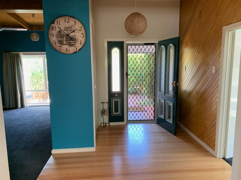 106 Main Road, Paynesville VIC 3880