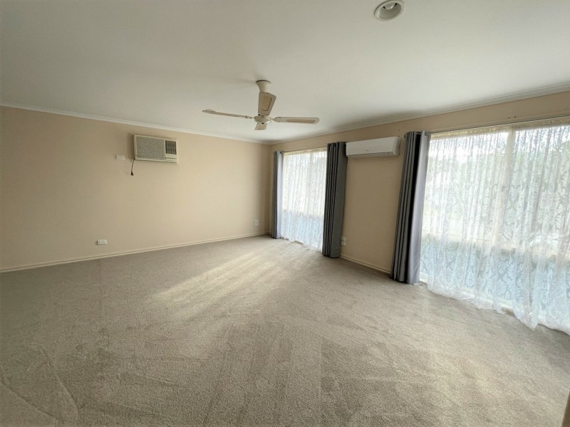 9 Riley Street, Eagle Point VIC 3878
