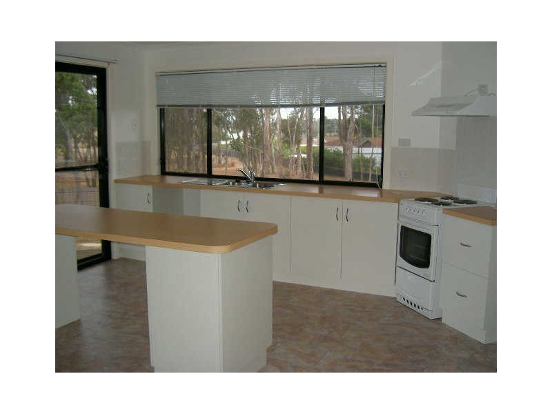 82 Newlands Drive, Paynesville VIC 3880