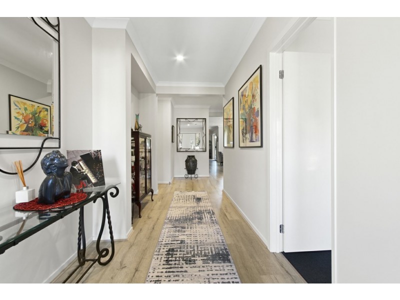 34 Aquabella Drive, Eagle Point VIC 3878