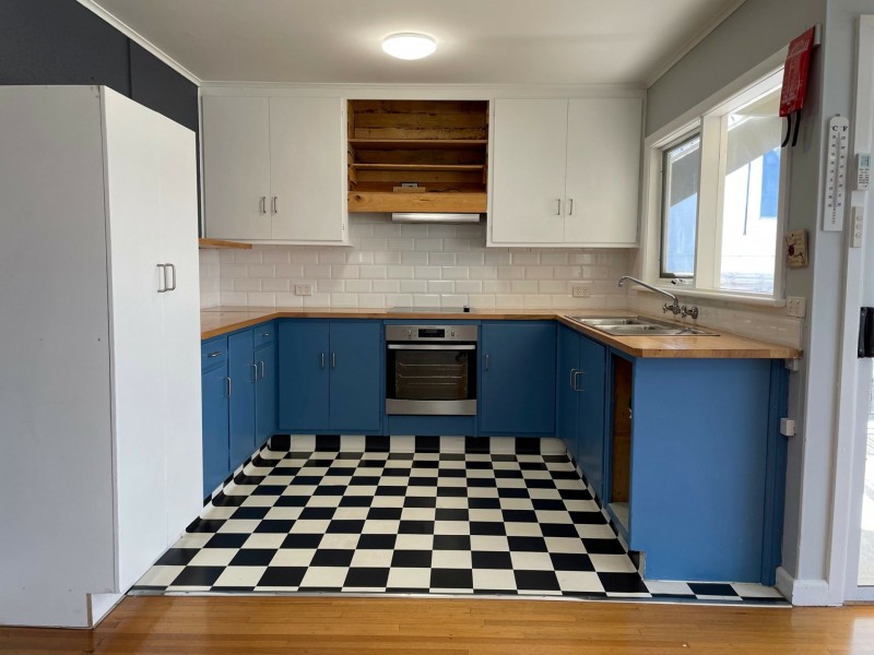 24 McMillan Grove, Paynesville VIC 3880