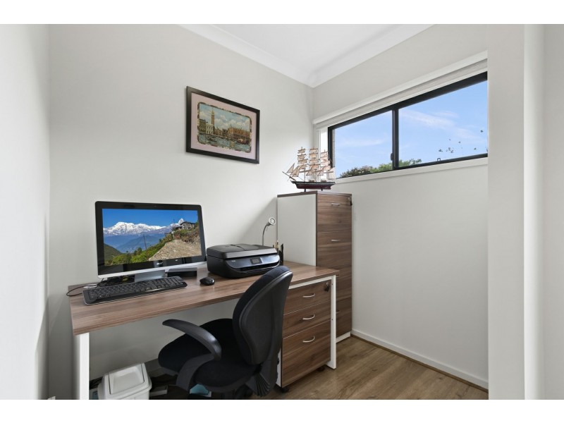 10 McMillan Grove, Paynesville VIC 3880
