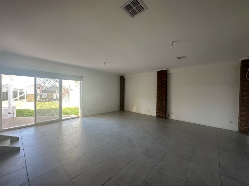 100 Newlands Drive, Paynesville VIC 3880